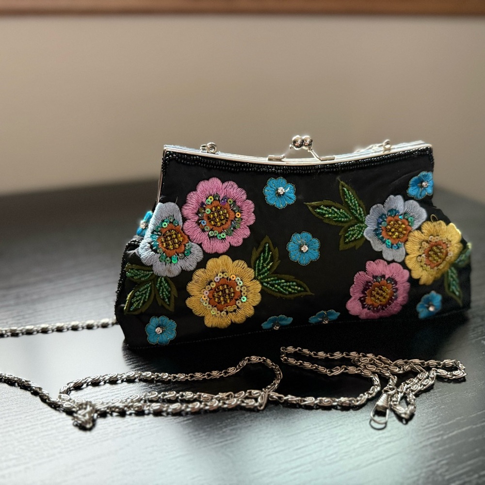 Vintage JNY Floral Beaded Satin Clutch Kiss Lock Evening Bag Black - Picture 6 of 12